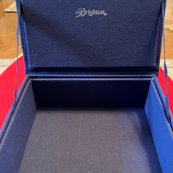 Brighton French Garden Embroidered Fabric Jewelry Box Organizer Style D30279 - Picture 4 of 8